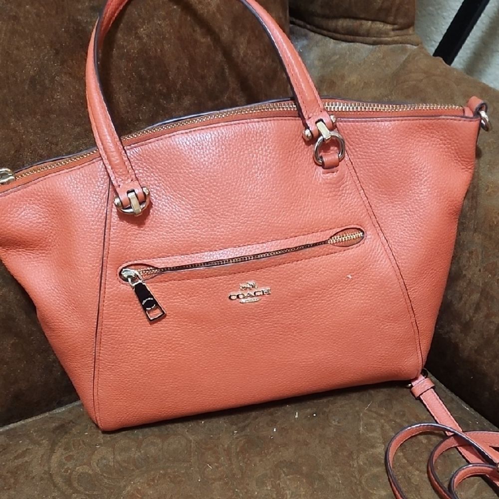 Coach Women's Tote Bag - Coral Leather